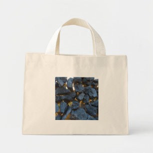 Bolsa Tote Mini Parede de pedra construída em estilo croata