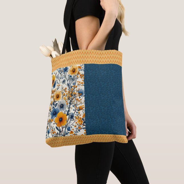 Bolsa Tote Mistura De Metades Florais bonito Azul E Amarelo (Close Up)