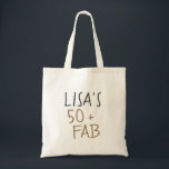 Bolsa Tote Modern Stylish Name Gold 50 Fabulous Birthday<br><div class="desc">Modern and stylish 50th birthday tote bag with the text fifty and fabulous in gold elegant script. Simply add your name to this 50th birthday celebration custom tote bag. Perfect birthday gift for a modern,  stylish and elegant 50 year old. Exclusively designed for you by Happy Dolphin Studio!</div>