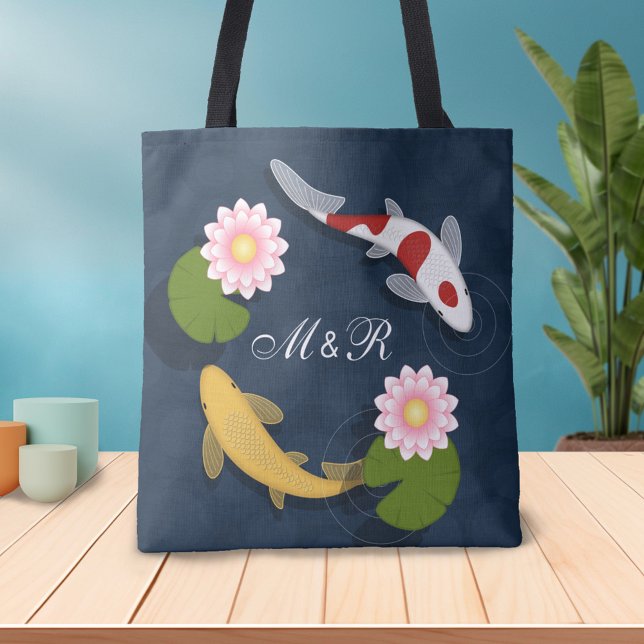 Bolsa Tote Monograma de Peixes Koi Japonês Inicial (Criador carregado)
