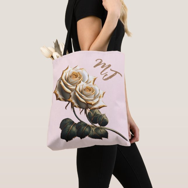 Bolsa Tote Monograma Dourado E Saco Branca De Toa Rosa (Close Up)