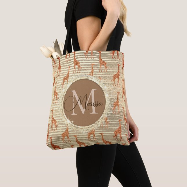 Bolsa Tote Monograma Glittery Giraffe on Gold Foil (Close Up)