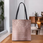 Bolsa Tote Monograma Rosa cor-de-rosa com Dourada de metal es<br><div class="desc">Rosa rosa rosa rosa Dourada e rosa esbranquiçada faísca e escorregando a folha de monograma elegante de folhas de aço inoxidável com brilho. Este Livro Bag pode ser personalizado para incluir seu nome inicial e próprio e ser dado como presente para o Natal, Doce 16 Aniversário, Chá de panela ou...</div>