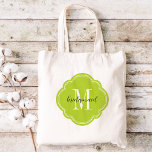 Bolsa Tote Monograma Verde Apple Bridesmaid Tote Bag<br><div class="desc">Sacos de tote de festa de casamento monogramas de tendências bonitas personalizados com um monograma inicial personalizado, texto de bridesmaid ou um nome ou outra mensagem. Clique em Personalizar para alterar fontes e cores de texto para criar um presente exclusivo para as suas damas de honra e festa de casamento!...</div>