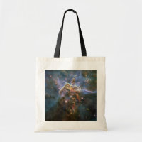 Montanha Mística no Espaço Hubble na Nebulosa Cari