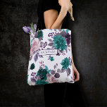 Bolsa Tote Moody Boho | Festa de Prato de EggPlant Purple<br><div class="desc">Tema moderno, escuro e temperado, pintado à mão, apresentando um buquê floral de berinjela de tom joalheiro, roxo, ameixa, e coloração escura, embelezado por louro botânico e sotaques roxos profundos. Da coleção "Boho Bloom", esse layout incorpora um rico buquê de flor silvestre boêmica com flores radiantes e folhagem verde de...</div>