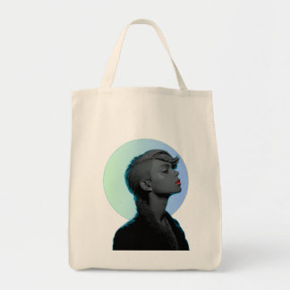 Bolsa Tote Mulher Elegante em Retrato Monocromático