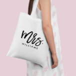 Bolsa Tote Na moda Script "Future Mrs."<br><div class="desc">Design de festa de noiva personalizada divertida.</div>