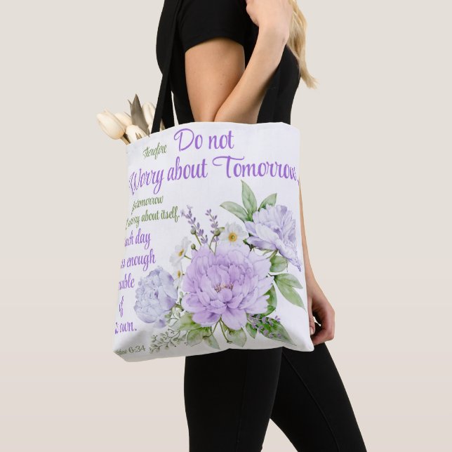 Bolsa Tote Não se preocupem com o futuro da Flor Cristã de Pe (Close Up)