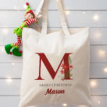 Bolsa Tote Natal personalizado do monograma presente<br><div class="desc">Este monograma personalizado de Natal e design de nomes é perfeito tanto para crianças como para adultos. Esta pode ser impressa com qualquer nome e letra. Fácil de editar e ter impresso! Estes fazem um presente de Natal perfeito, estocador, troca de presentes de férias ou uso como saco de presentes!...</div>