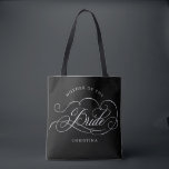 Bolsa Tote Negra caligrafia moderna Mãe da Noiva<br><div class="desc">Uma mãe eterno e elegante da bolsa de presentes da noiva,  com um roteiro de caligrafia refinado em um passado clássico,  perfeito para uma celebração formal e sofisticada de casamento. Para personalização ou outros produtos com este design,  por favor,  sinta-se à vontade para entrar em contato comigo.</div>