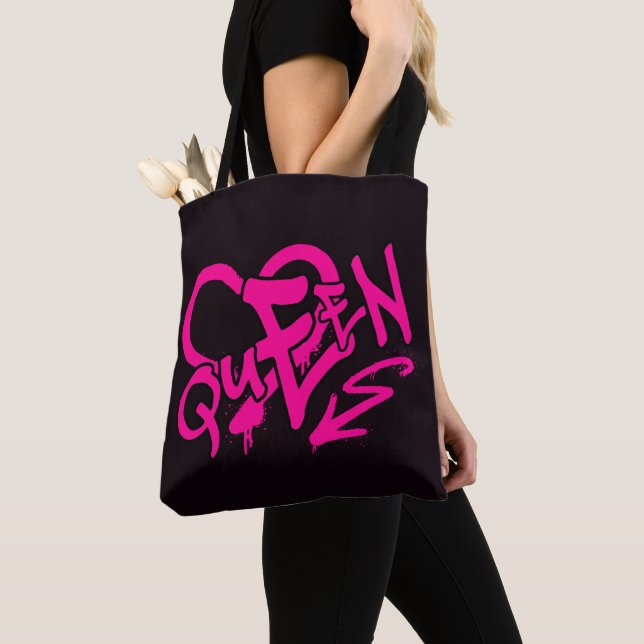 Bolsa Tote Neon Pink “Queen” Graffiti (Close Up)