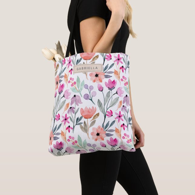 Bolsa Tote Nome Personalizado Floral de Cor Fluvial de Pastel (Close Up)