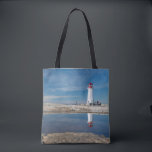 Bolsa Tote O Farol Da Peggy | Canadá<br><div class="desc">Reflexão do Farol de Enseada da Peggy</div>