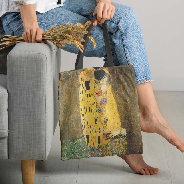 Bolsa Tote O Klimt Beijo (This exciting tote bag features Austrian painter Gustav Klimt's artwork The Kiss.)