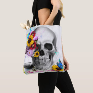 Bolsa Tote O tempo muda tudo o crânio da borboleta Floral