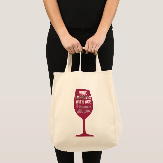 Bolsa Tote O vinho engraçado do provérbio melhora com idade (Frente (produto))