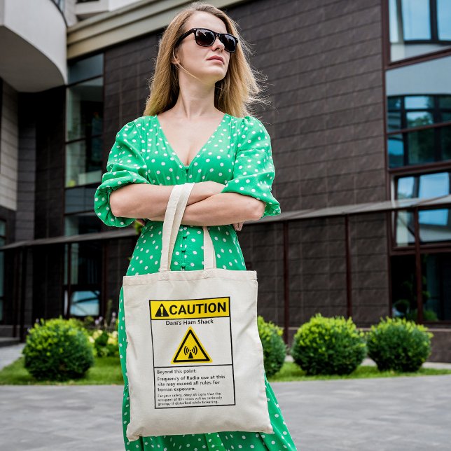 Bolsa Tote Operador de Rádio de Precaução de Ham Shack Funny (Criador carregado)
