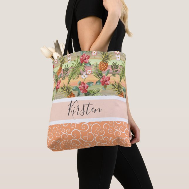 Bolsa Tote Padrão de arte floral tropical personalizado (Close Up)