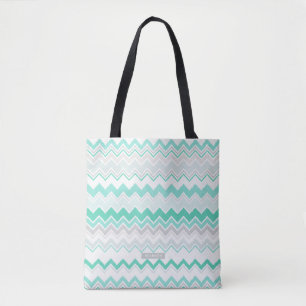 Bolsa Tote Padrão de Ikat Chevron Verde de Nome Personalizado