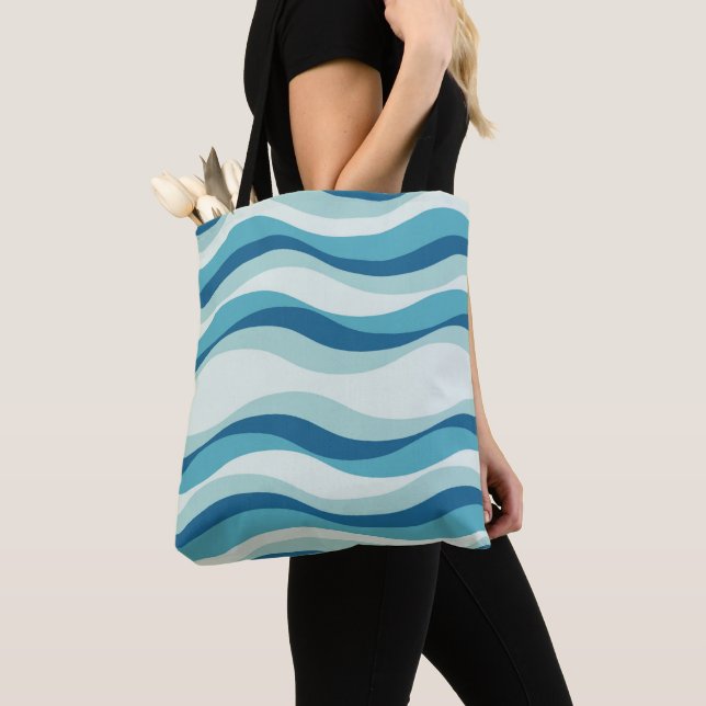 Bolsa Tote Padrão de Ondas Tons de Azul (Close Up)
