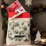 Bolsa Tote Padrão Invisível da Floresta de Inverno da Aquarel<br><div class="desc">Abraçar a beleza serena do inverno com nosso Padrão Invisível da Floresta de Inverno de Aquarela. Este belo design capta a essência encantadora de uma floresta coberta de neve,  perfeita para adicionar um toque de magia sazonal à sua vida.</div>