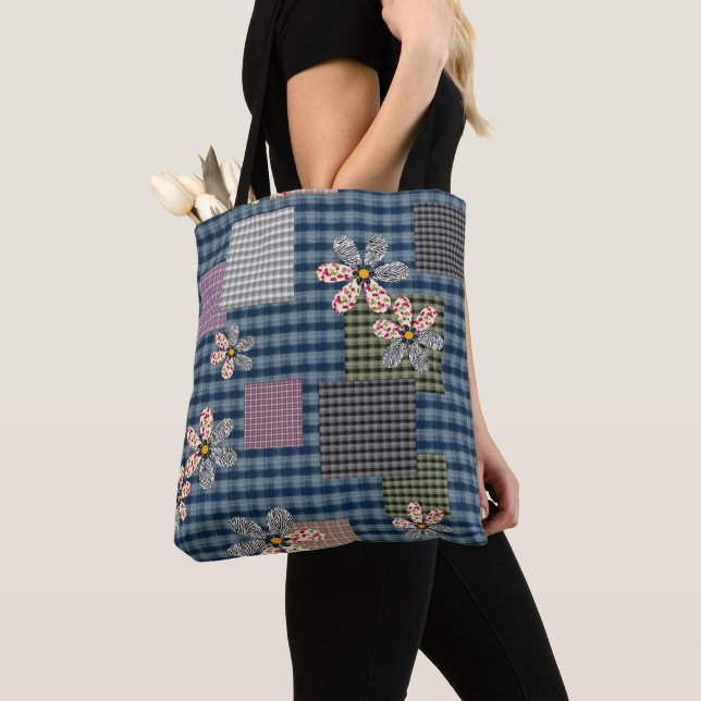 Bolsa Tote Padrão rústico retrô de retalhos multicoloridos (Close Up)
