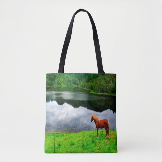 Bolsa Tote Paisagem do lago dos cavalos verde-verão (Frente)