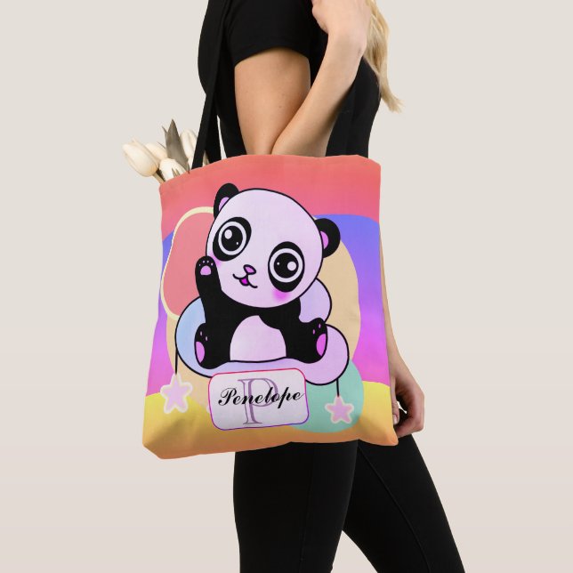 Bolsa Tote Panda com Pastéis Arco-Íris em pequena Nuvem (Close Up)