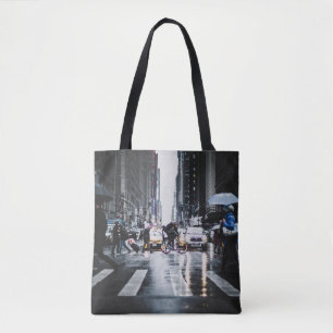 BOLSA TOTE PEDESTRIANO DE CRUZAMENTO DO PESSOAS NA RUA DA CID
