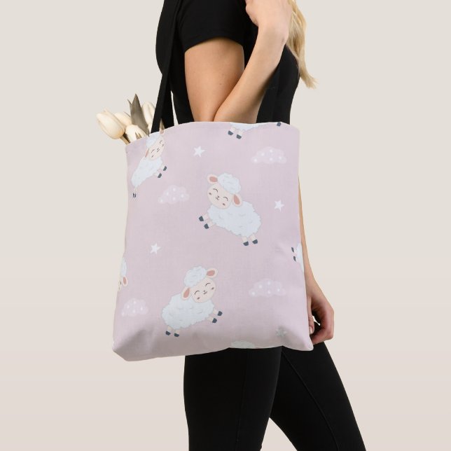 BOLSA TOTE PINK PASTEL COM BOVINOS DE BEBÊ EM NUVENS (Close Up)