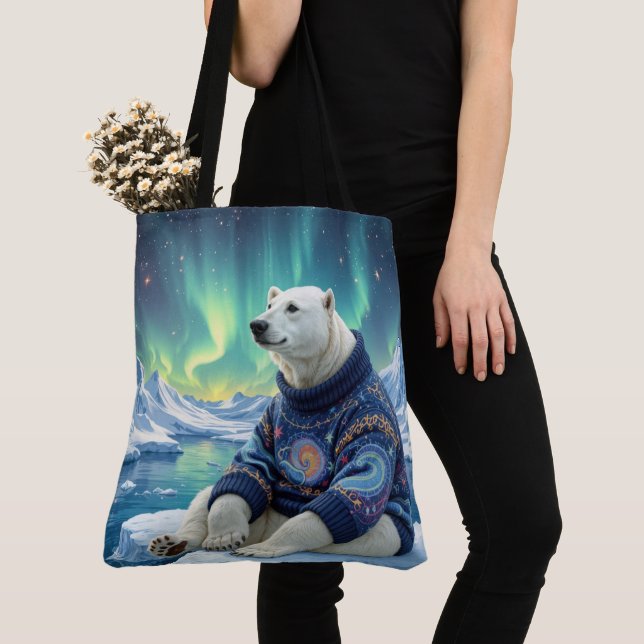 Bolsa Tote Polar Bear Sitting Under Northern Lights (Close Up)