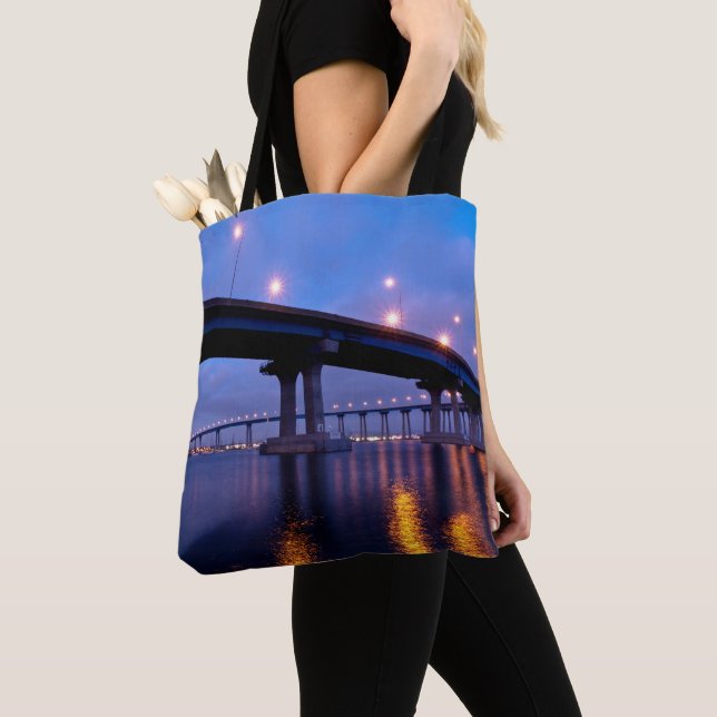 Bolsa Tote Ponte Coronado em Dusk (Close Up)
