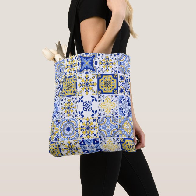 Bolsa Tote Portuguese Tiles Pattern  (Close Up)