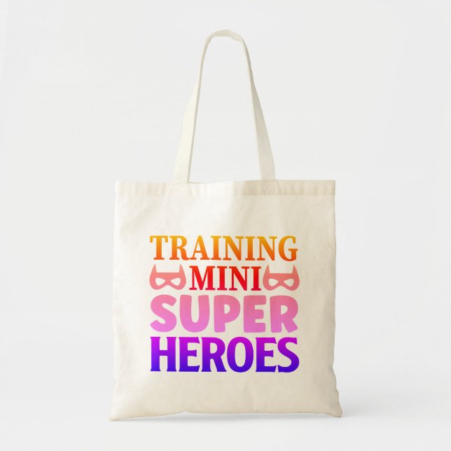 Bolsa Tote Presente para Professores Treinando Mini Heróis da (Frente)