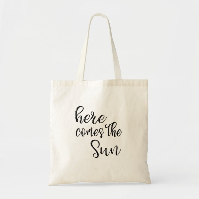 Bolsa Tote Preto "Aqui Vem O Sol" (Frente)