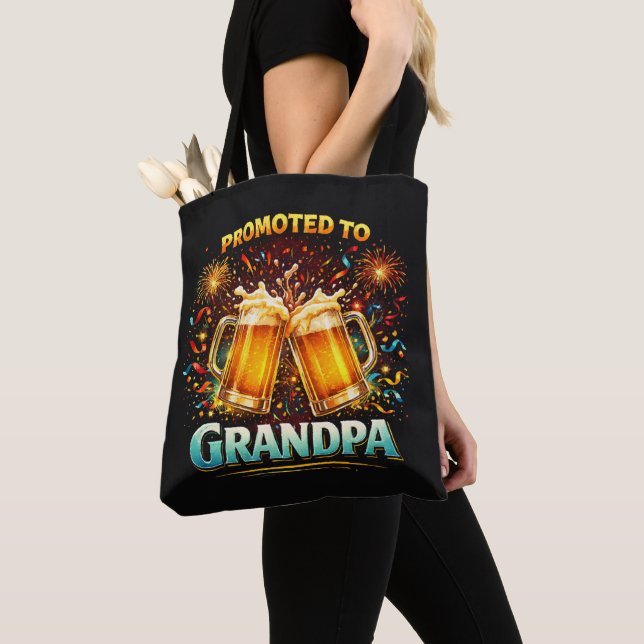 Bolsa Tote Promoted To Grandpa Future (Close Up)