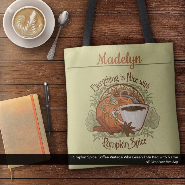 Bolsa Tote Pumpkin Spice Café Vintage Nome Verde (Pumpkin Spice Coffee Vintage Vibe Green Tote Bag–Personalized with Your Name)