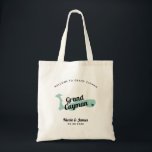 Bolsa Tote Qualquer Saco De Boas-Vindas De Grande Cayman Colo<br><div class="desc">Saco de presentes de boas-vindas para convidados fora da cidade para o seu casamento, com a imagem do Grande Cayman. Você pode editar as cores de qualquer parte desta design, assim como mover o coração para o local do seu casamento. Para alterar as cores, clique em personalizar e, em seguida,...</div>