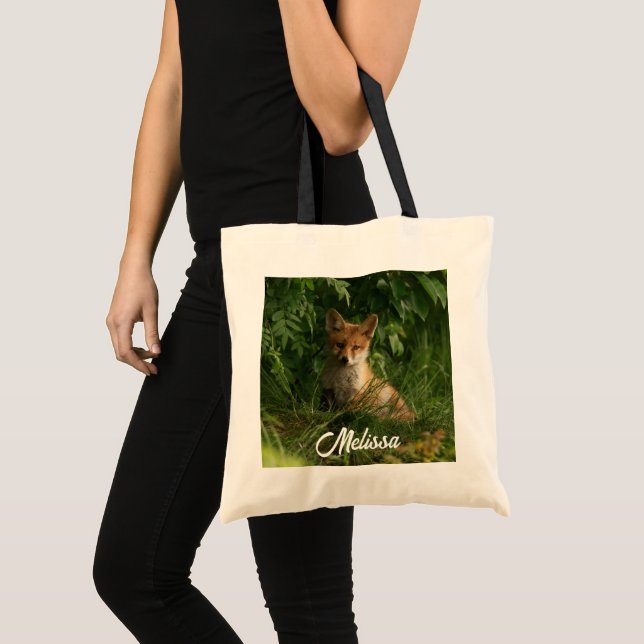 Bolsa Tote Raposa-bebê-branca numa Floresta Verde (Frente (produto))