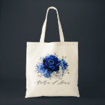 Bolsa Tote Real Blue White Silver Floral Matrão de Honra<br><div class="desc">Elegante e azul-real do tema prateado Bridesmaid presente dote bolsa com elegante buquê de flores azuis,  Marinhos,  prata,  cor branca pura do rosa e folhas verdes do eucalipto. Entre em contato comigo para obter ajuda sobre a personalização ou se você precisar de outro produto com este design.</div>