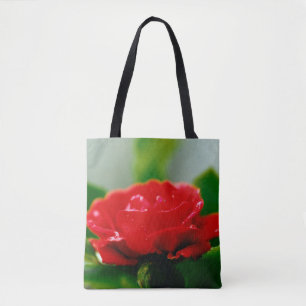 Bolsa Tote Rosa vermelha de manhã coberta com gotas de orvalh