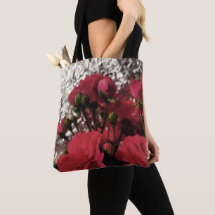 Bolsa Tote Rosas vermelhas com botões frescos florescendo fol