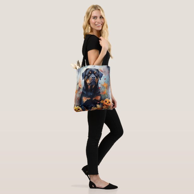 Bolsa Tote Rottweiler de Halloween com Abóboras Assustador (No(a) Modelo)