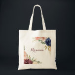 Bolsa Tote Russo Dourado Sai Caligrafia Bridesmaid Tote Bag<br><div class="desc">Este ouro rústico deixa a sacola da madrinha da caligrafia é o presente perfeito para apresentar suas madrinhas e madrinha de casamento para um casamento moderno. A design apresenta uma aquarela desenhada à mão,  roxa,  marinho,  pincel,  burgundy,  flores de marinho,  folhas verdes e douradas.</div>