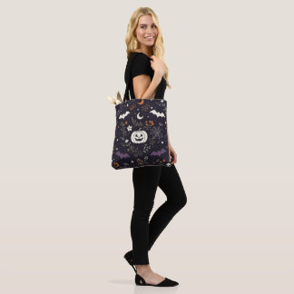 Bolsa Tote Saco de Halloween com Estampa Floral Roxa para Doc