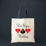 Bolsa Tote Saco de tote de casamento de Las Vegas com trajes<br><div class="desc">Saco personalizado do casamento de Las Vegas com trajes de cartas. Ás de espadas poker tote saco com Rei e Rainha de Corações. Letra monográfica personalizável para noiva e noiva. Boa ideia para madrinhas,  floreiras,  madrinhas de casamento etc. Acessórios de noiva/solteira.</div>