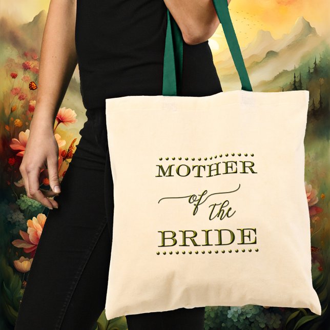 Bolsa Tote Saco Tote Verde com Rótulo de Mãe da Noiva (An elegant Mother of the Bride tote bag featuring stylized green texts with script)