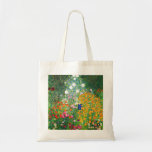 Bolsa Tote Sacola do jardim de Gustavo Klimt<br><div class="desc">Sacola do jardim de Gustavo Klimt. Pintura a óleo em canvas desde 1907. Terminado durante sua fase dourada, o jardim é uma das pinturas de paisagem as mais famosas de Klimt. A explosão de cores do verão adiante neste trabalho com uma mistura bonita de flores alaranjadas, vermelhas, roxas, azuis, cor-de-rosa...</div>