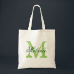 Bolsa Tote Sacos de tote de casamento de monograma verde pers<br><div class="desc">Saco de tote de casamento do monograma verde de maçã personalizado para a tripulação da noiva. Design de logotipo de nome elegante com letra monogramada, letra inicial e letra na moda, tipografia de caligrafia. Boa ideia de presente para a noiva ser e as noivas entrarem. Faça um para madrinhas, madrinhas...</div>